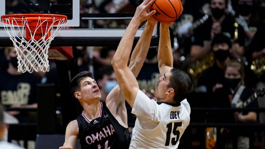 No. 3 Purdue takes inside track to blow out Omaha 97-40