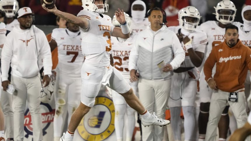 No. 7 Texas stays alone atop Big 12 after pulling away from Iowa State for a 26-16 win