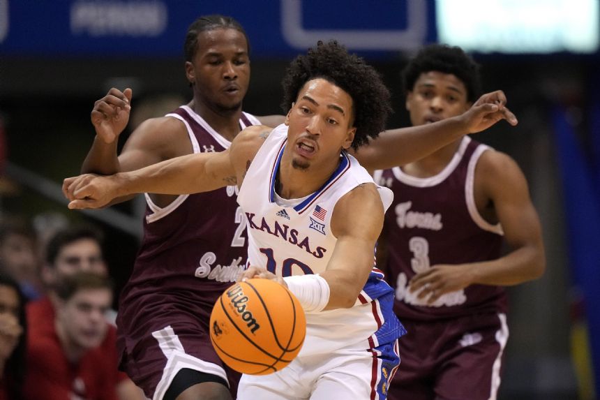 No. 9 Kansas gets back in win column, beats Texas Southern