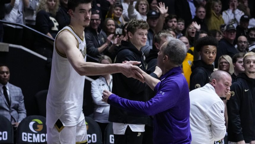 Northwestern coach Collins receives $5,000 fine, public reprimand from Big Ten after ejection