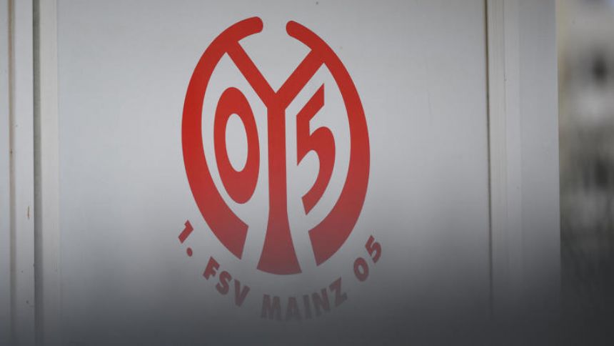 Notebook: Mainz 05 hit by COVID outbreak; underdogs near cup glory in Spain and France; Belgian inclusion push