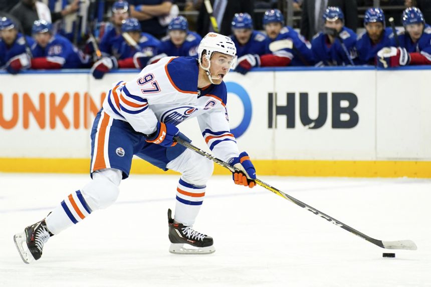 Oilers score 4 times in third period to defeat Rangers