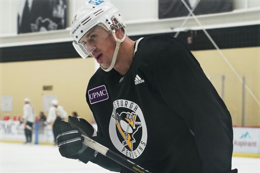 Old faces, new purpose as Malkin, Letang return to Penguins