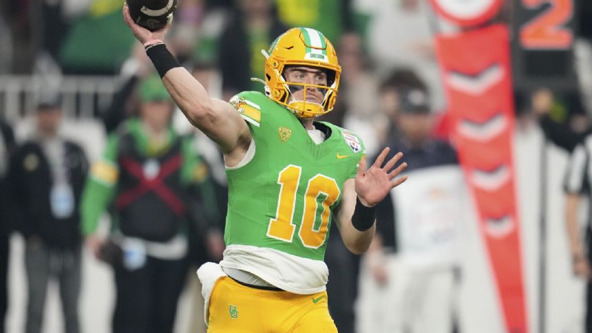 Oregon's Bo Nix ends 5-year college odyssey as one of most productive QBs in NCAA history