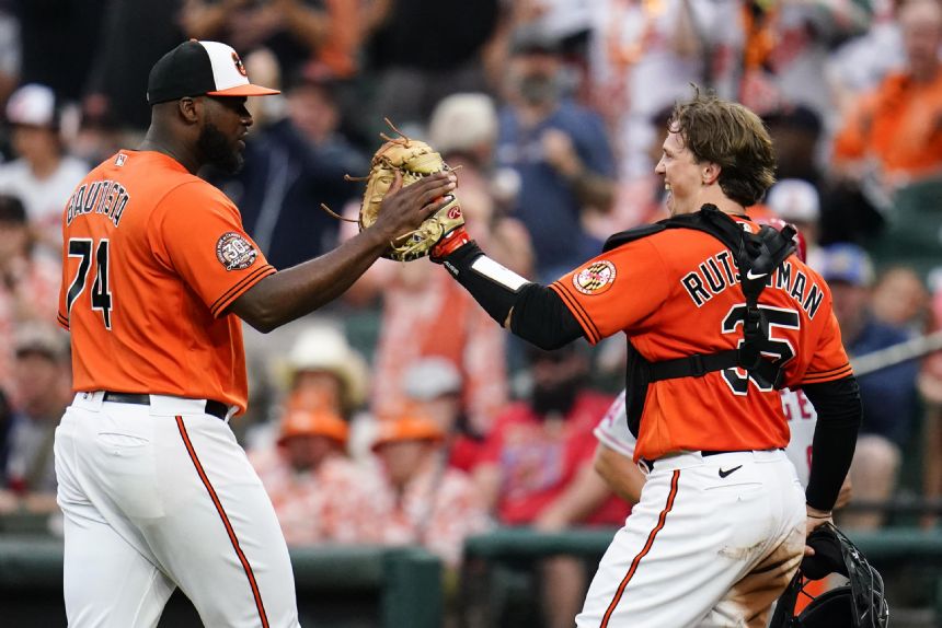 Orioles edge Angels for 1st 7-game win streak in five years