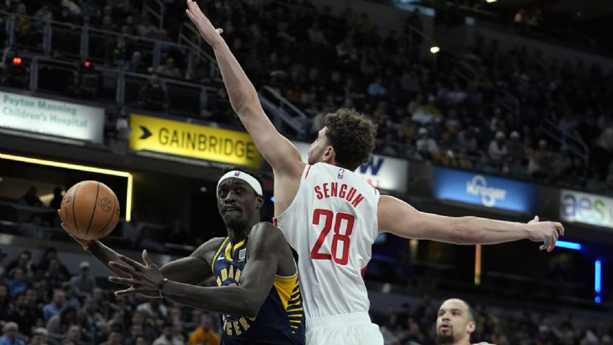 Pascal Siakam scores 29 and fuels third-quarter charge to lead Pacers past Rockets 132-129