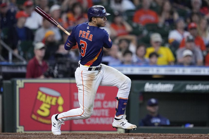 Pena homers, drives in 3 to lead Astros over Rays 3-1