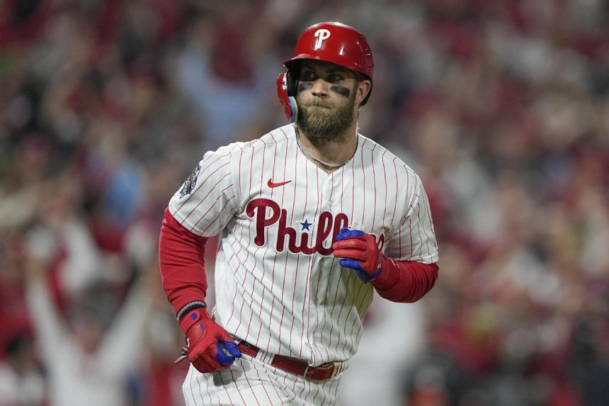 Phillies' Dombrowski: Harper likely to report in 2 weeks