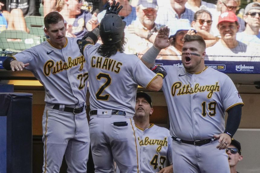 Pirates hit 4 homers to beat Brewers 8-6, win series