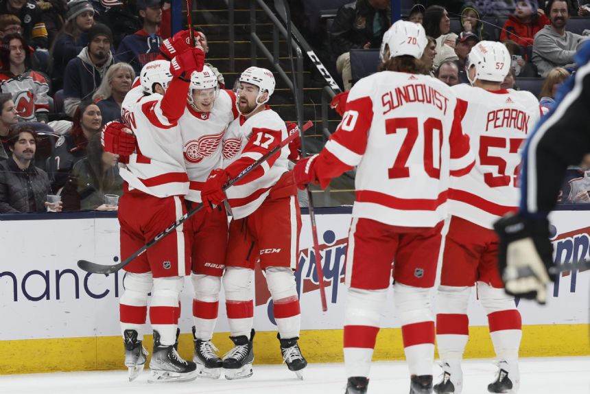 Power-play goals lift Red Wings over Blue Jackets, 4-2