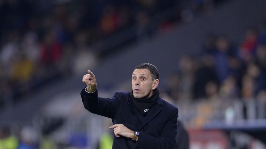 Poyet tries to mark 20th anniversary of Greece's European title by leading team back to tournament