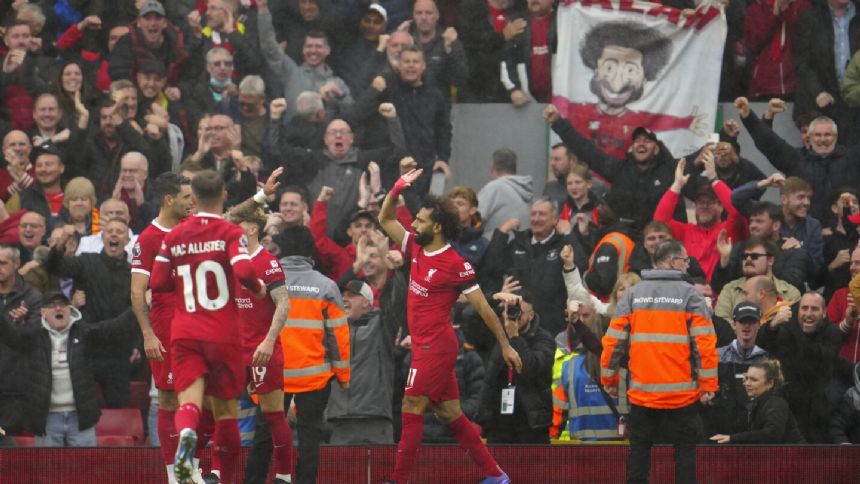 Premier League mourns death of Bobby Charlton. Man City and Liverpool get back on track with wins