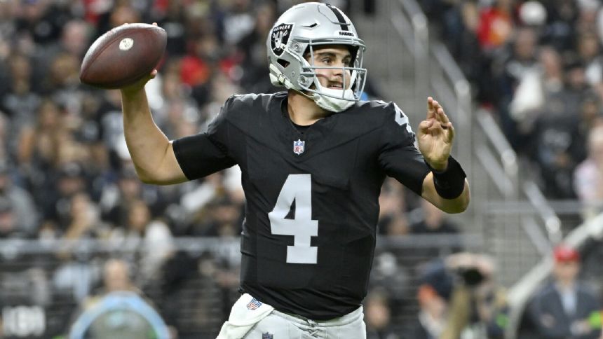Raiders squander 14-point lead, lose second straight under interim coach Antonio Pierce