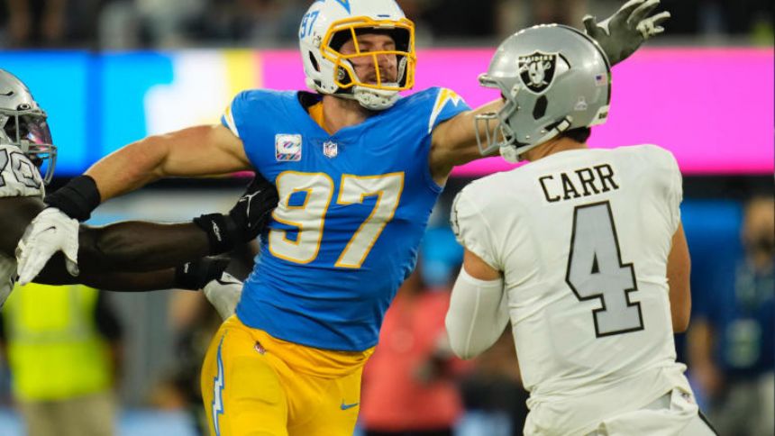 Raiders vs. Chargers odds, picks: Point spread, total, player props, trends for Week 1 AFC West matchup