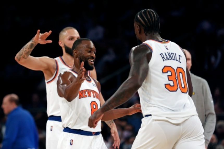 Randle, Knicks take on the Pacers