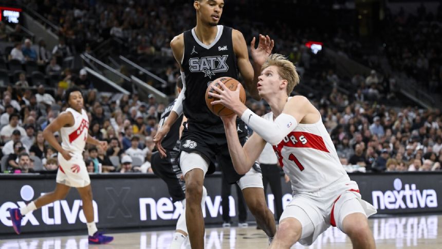 Raptors overcome 22-point deficit, beat Spurs 123-116 in OT