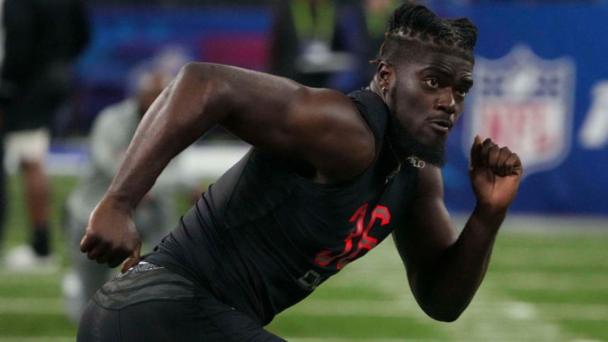 Ravens' David Ojabo becomes final member of 2022 rookie class to sign his contract
