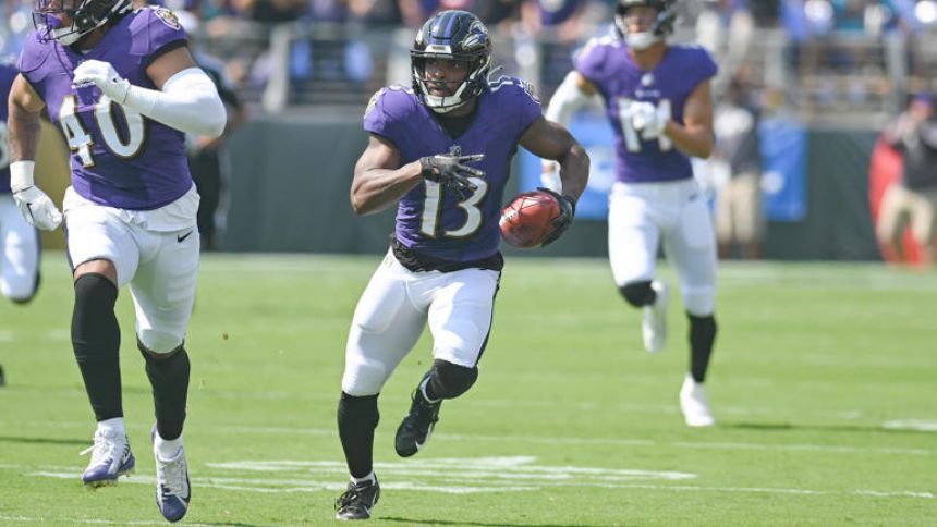 Ravens' Devin Duvernay returns opening kickoff vs. Dolphins 103 yards for a touchdown