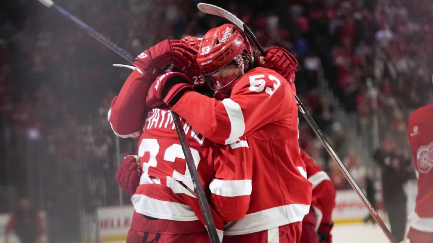 Raymond scores late in 3rd and OT to keep Red Wings playoffs alive with 5-4 win over Canadiens