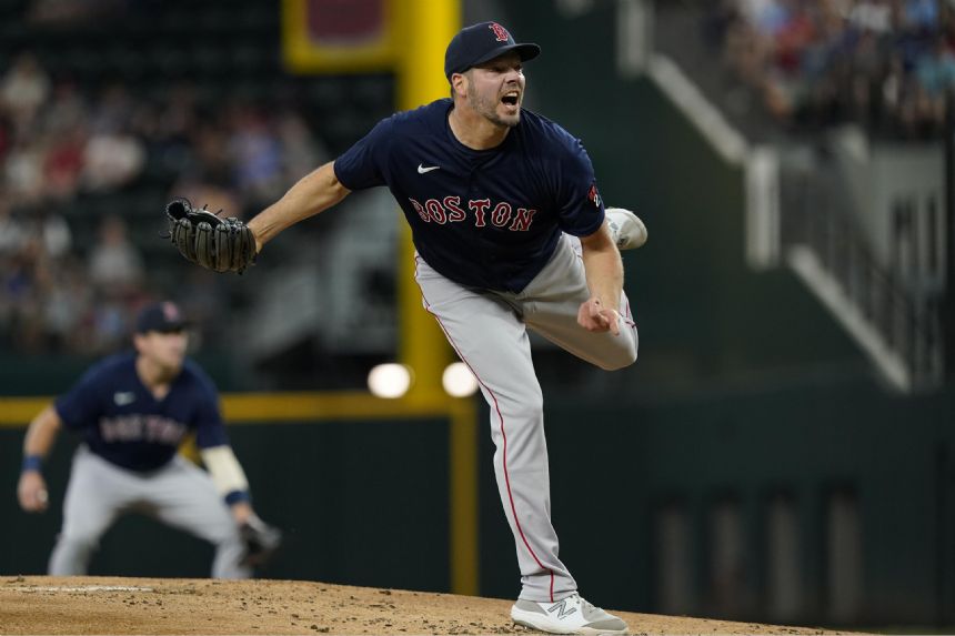 Red Sox get 1st series victory in month, win 11-3 at Texas