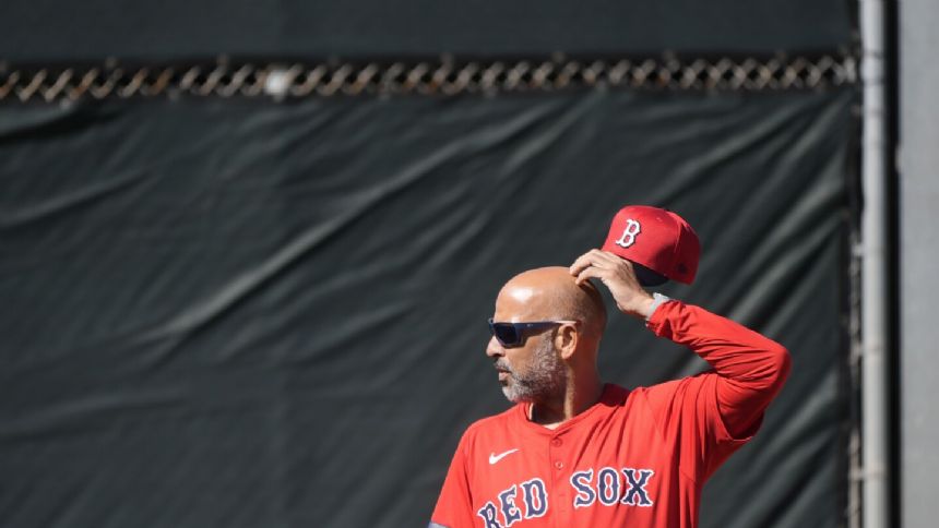 Red Sox manager Alex Cora agrees with MLB Commissioner on free agent deadline: 'We need news'