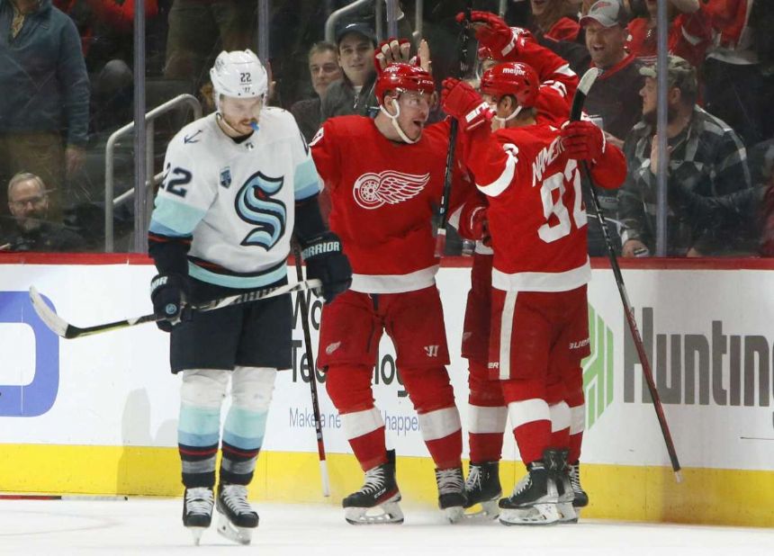 Red Wings top Kraken 4-3 in shootout for 4th straight win