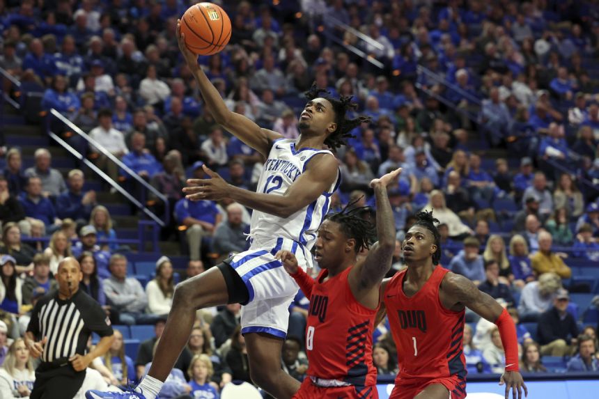 Reeves, Fredrick lead No. 4 Kentucky past Duquesne 77-52