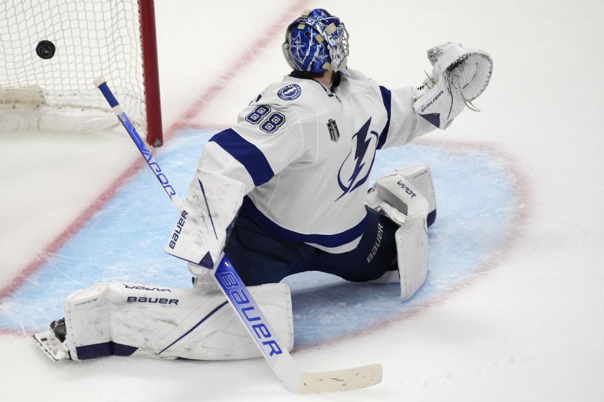 Reigning NHL champion Lightning in 2-0 hole to Avalanche