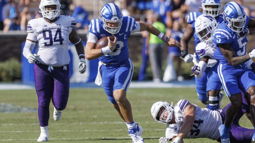 Riley Leonard runs for two touchdowns to lead No. 21 Duke over Northwestern 38-14