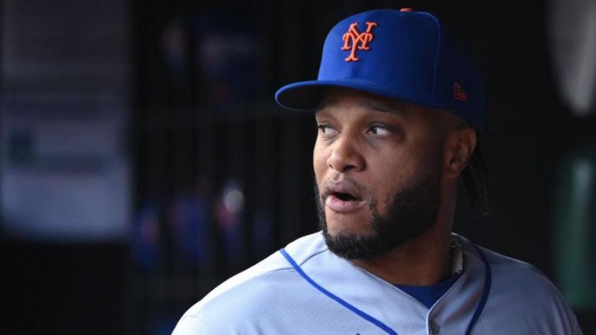 Robinson Cano, Padres nearing agreement on contract days after Mets release, per report