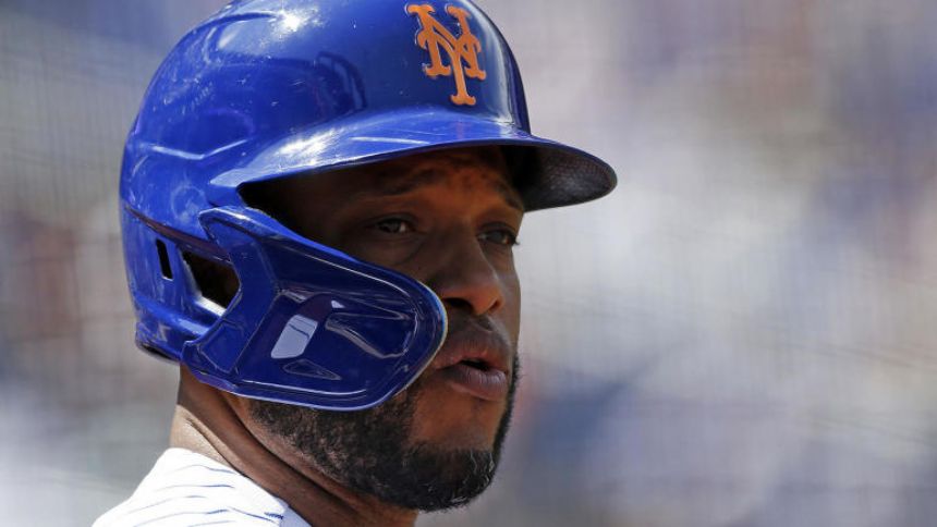 Robinson Cano, Padres reach agreement on contract days after Mets release