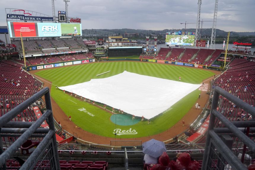 Rockies-Reds game rained out, doubleheader Sunday
