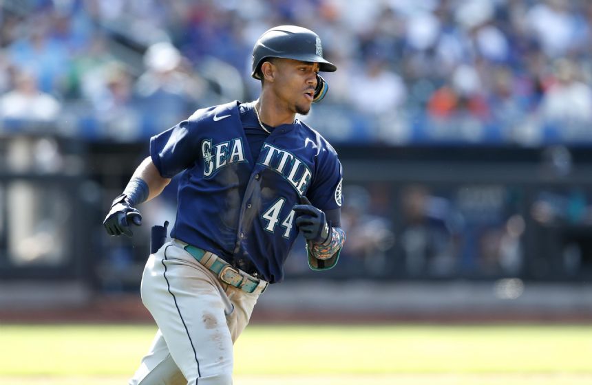 Rodriguez has 4 hits, Alonso Ks in 9th as M's beat Mets 8-7