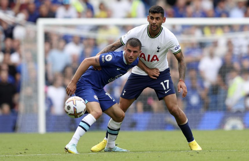 Romero completes permanent move to Tottenham