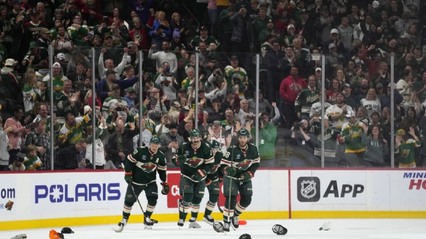 Ryan Hartman has hat trick on 5-point night, Wild beat McDavid-less Oilers 7-4