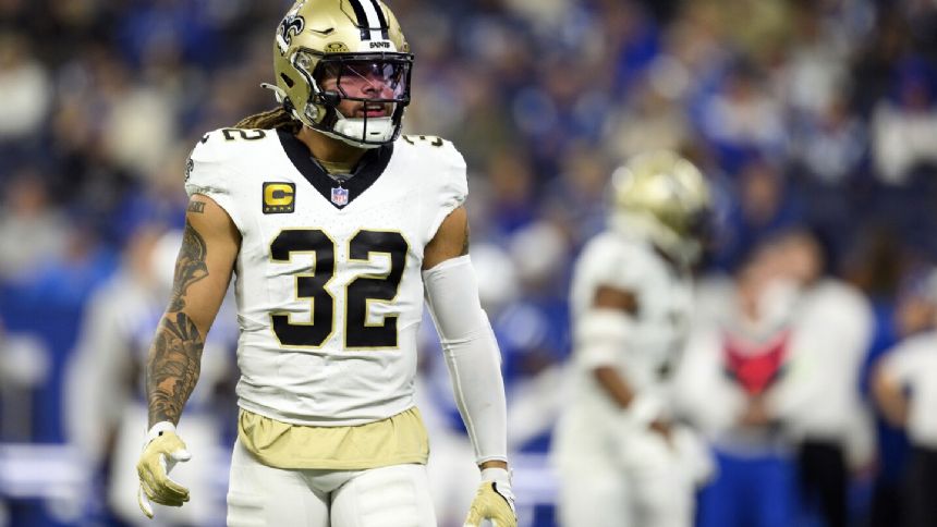 Saints safety Tyrann Mathieu reworks his contract to add a year through 2025