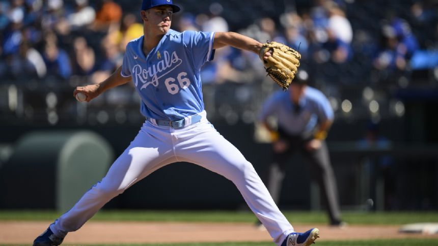Sale dominates, Yoshida's three run homer lifts Red Sox over Royals 7-3