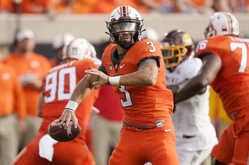Sanders helps No. 12 Oklahoma State beat Central Michigan