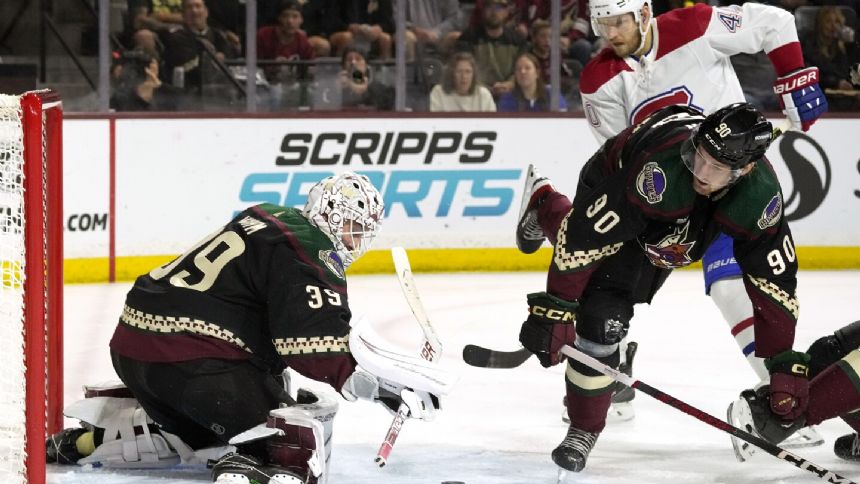 Schmaltz scores twice, Coyotes hold off Canadiens 3-2
