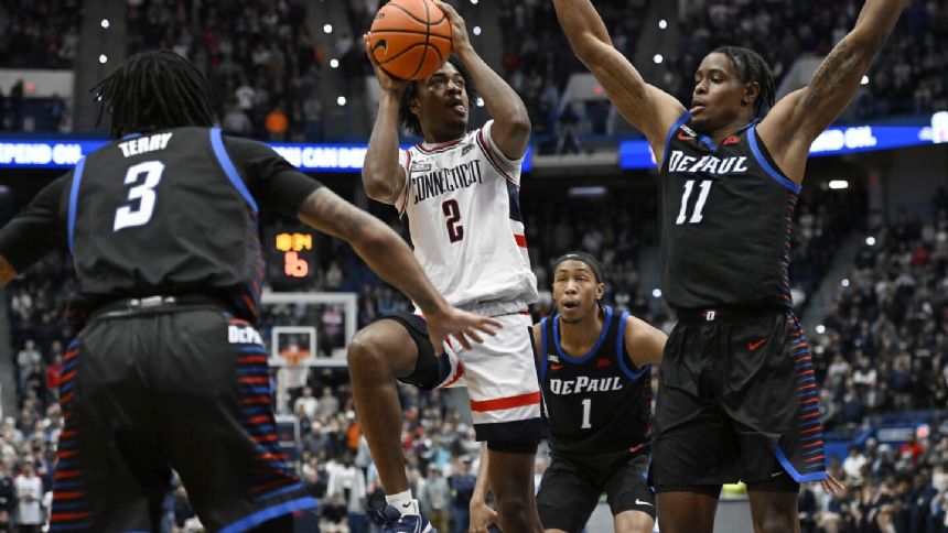 Schools are snatching up transfers in college hoops. That means fewer freshmen on D-I rosters, too