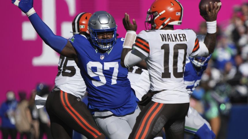 Seahawks defense continues trend of locking down opponents in the second half