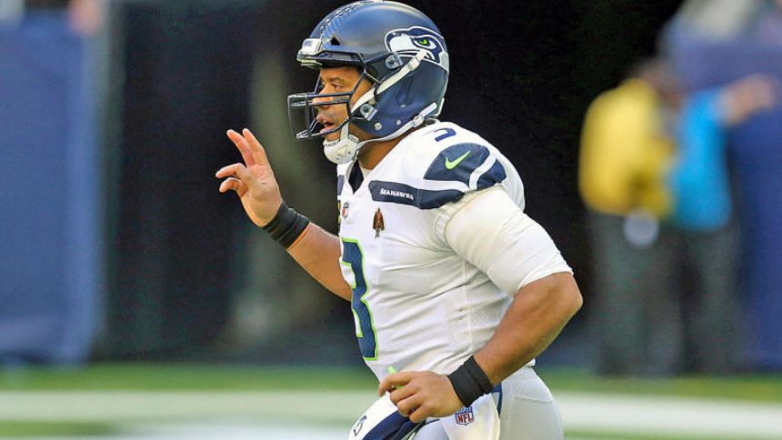 Seahawks' Russell Wilson wants to explore options, consider different destinations this offseason, per report