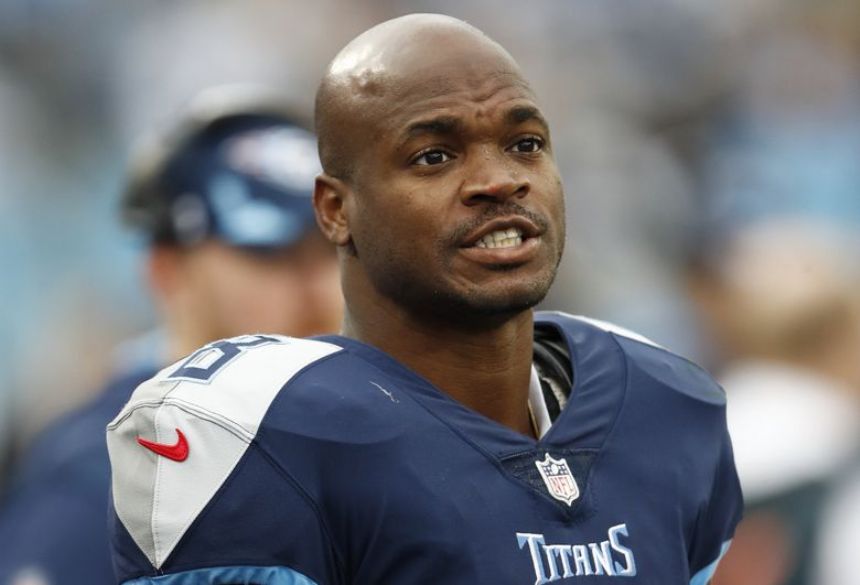 Seahawks sign running back Adrian Peterson to practice squad