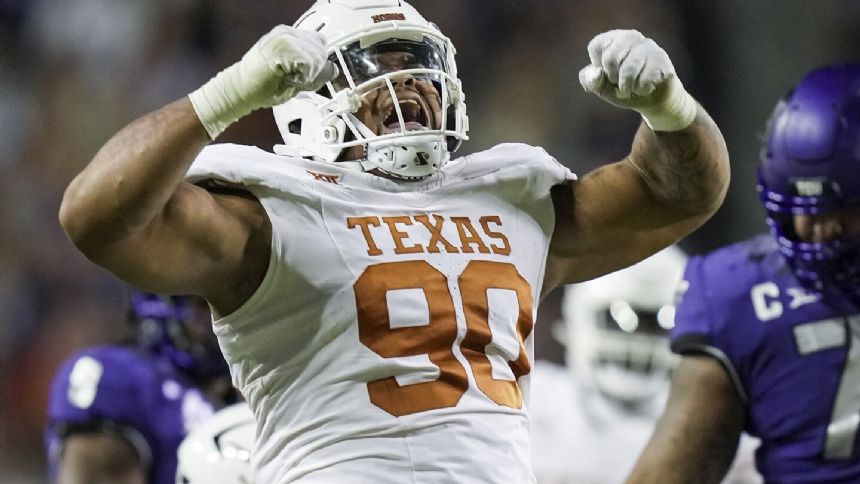 Seahawks target the defensive line by selecting Byron Murphy II from Texas with No. 16 pick in draft