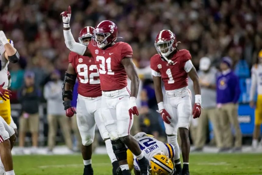 SEC Championship game features 2 of nation's top defenders
