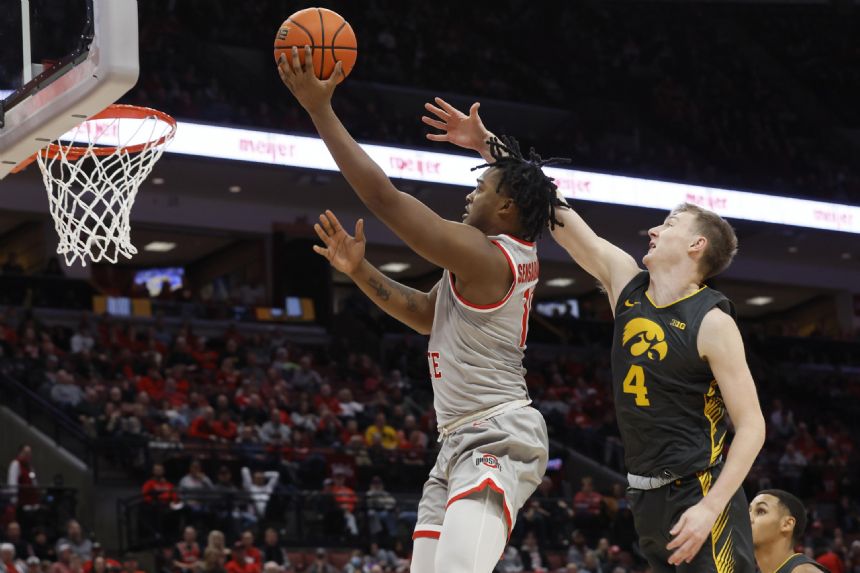 Sensebaugh scores 27, Ohio State tops Iowa 9377 to end skid Saturday