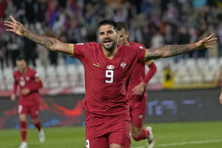 Serbia looks to Vlahovic, Mitrovic for goals at World Cup