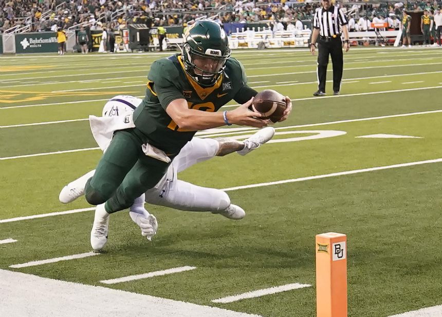 Shapen sharp as No. 10 Baylor opens 69-10 over FCS Albany