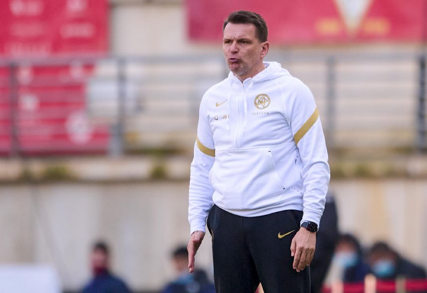Slovakia coach Tarkovic fired after home loss to Kazakhstan