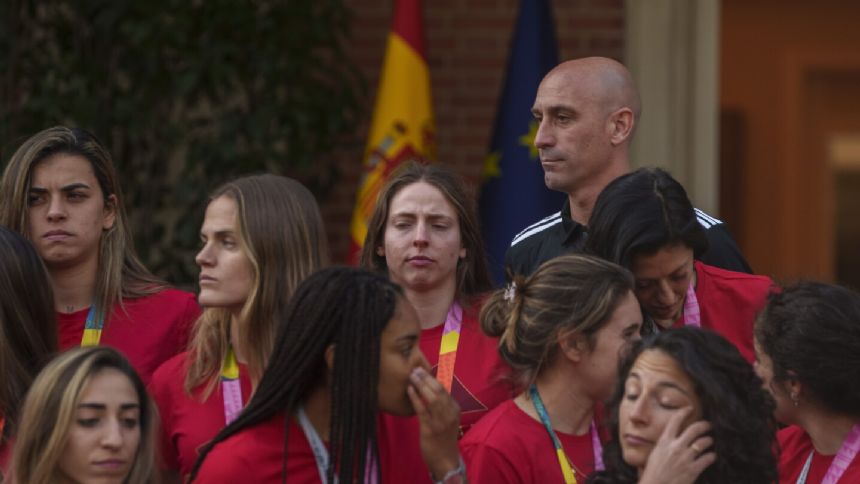 Spain's women's team is still in revolt one day before the new coach names her Nations League squad